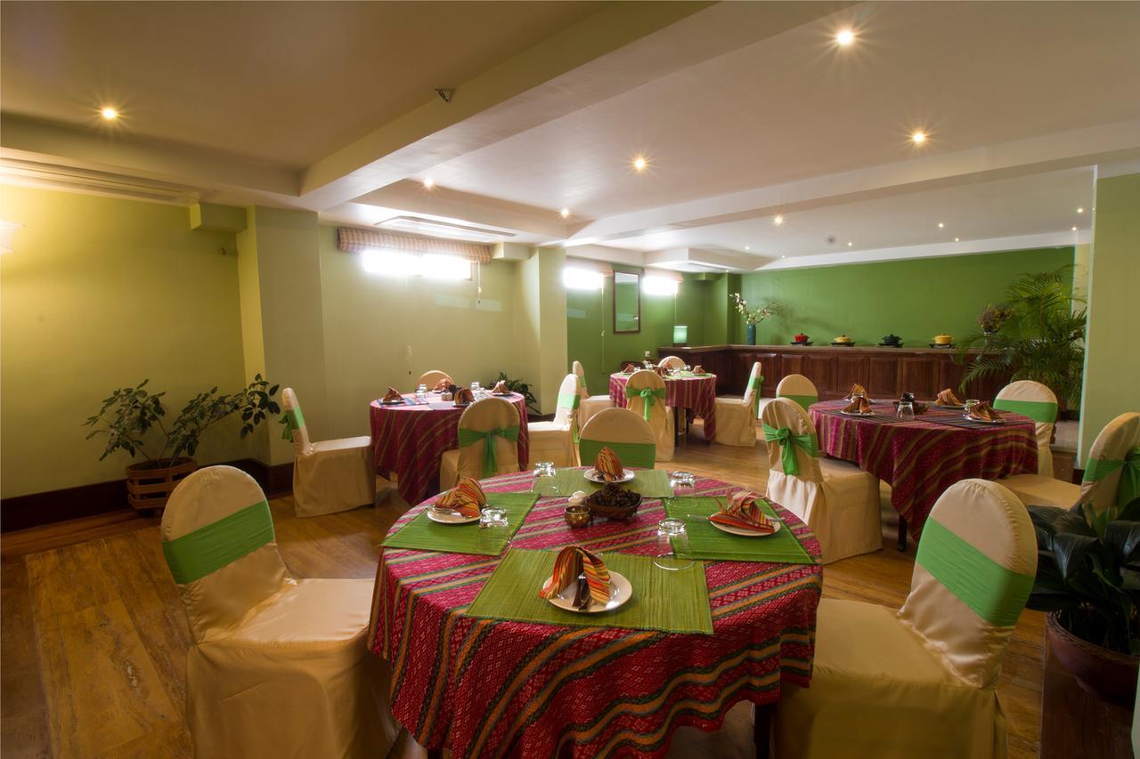 The Guwahati Address By Centre Point Exteriör bild